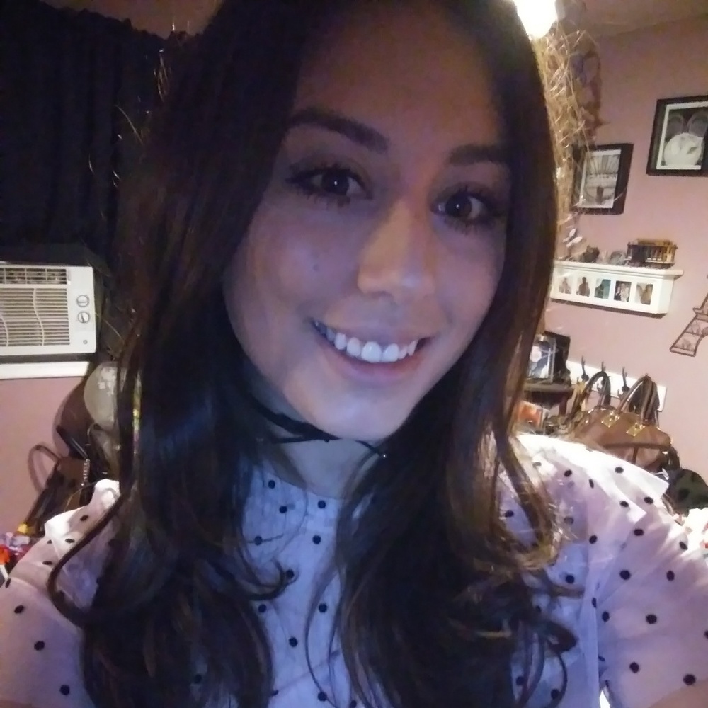 Meet your Posher, Naomi